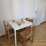 Genois Joli 2 Pieces 4 Pers Mt St Martin Proche Port Cap D'agde Agde