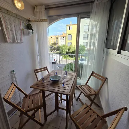 Апартаменти Genois Joli 2 Pieces 4 Pers Mt St Martin Proche Port Cap D'agde Агд