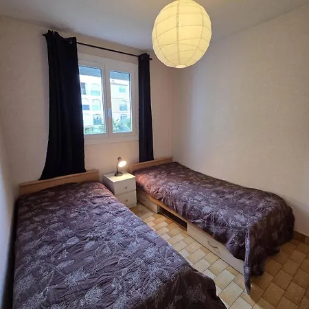 Genois Joli 2 Pieces 4 Pers Mt St Martin Proche Port Cap D'agde Apartament *